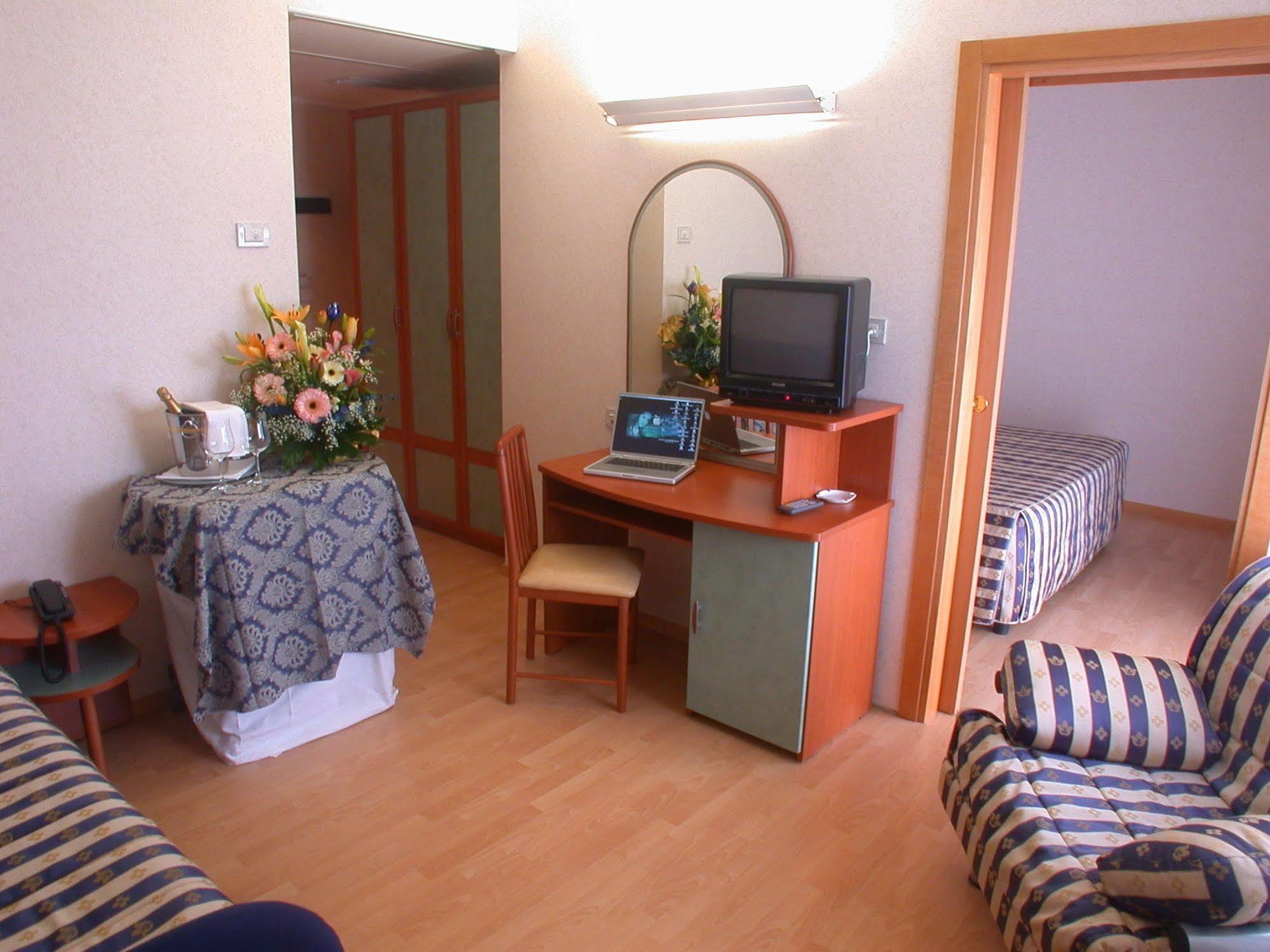 Hotel La Pergola Rionero in Vulture Bagian luar foto